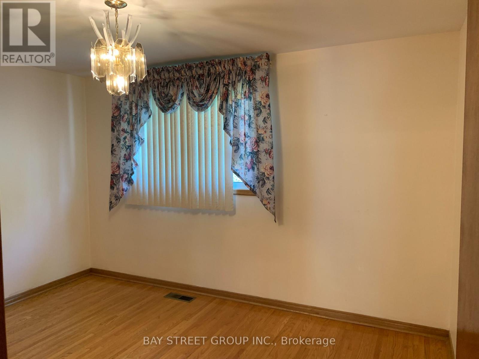 Main - 126 Cass Avenue, Toronto, Ontario  M1T 2B6 - Photo 19 - E12609162