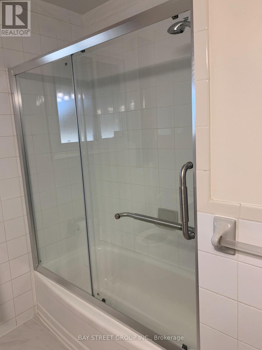 Main - 126 Cass Avenue, Toronto, Ontario  M1T 2B6 - Photo 27 - E12609162