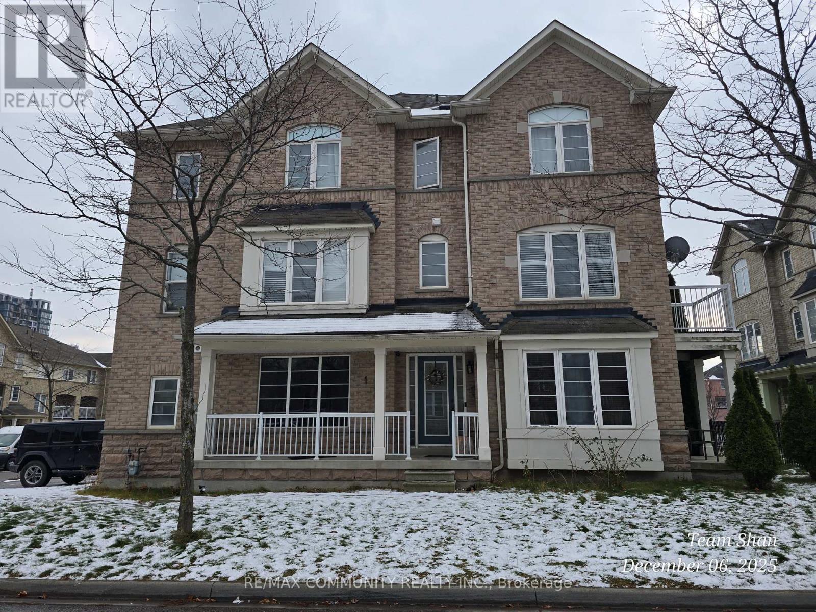 1 Burnsborough Street, Ajax (South West), Ontario  L1S 0A7 - Photo 2 - E12609214