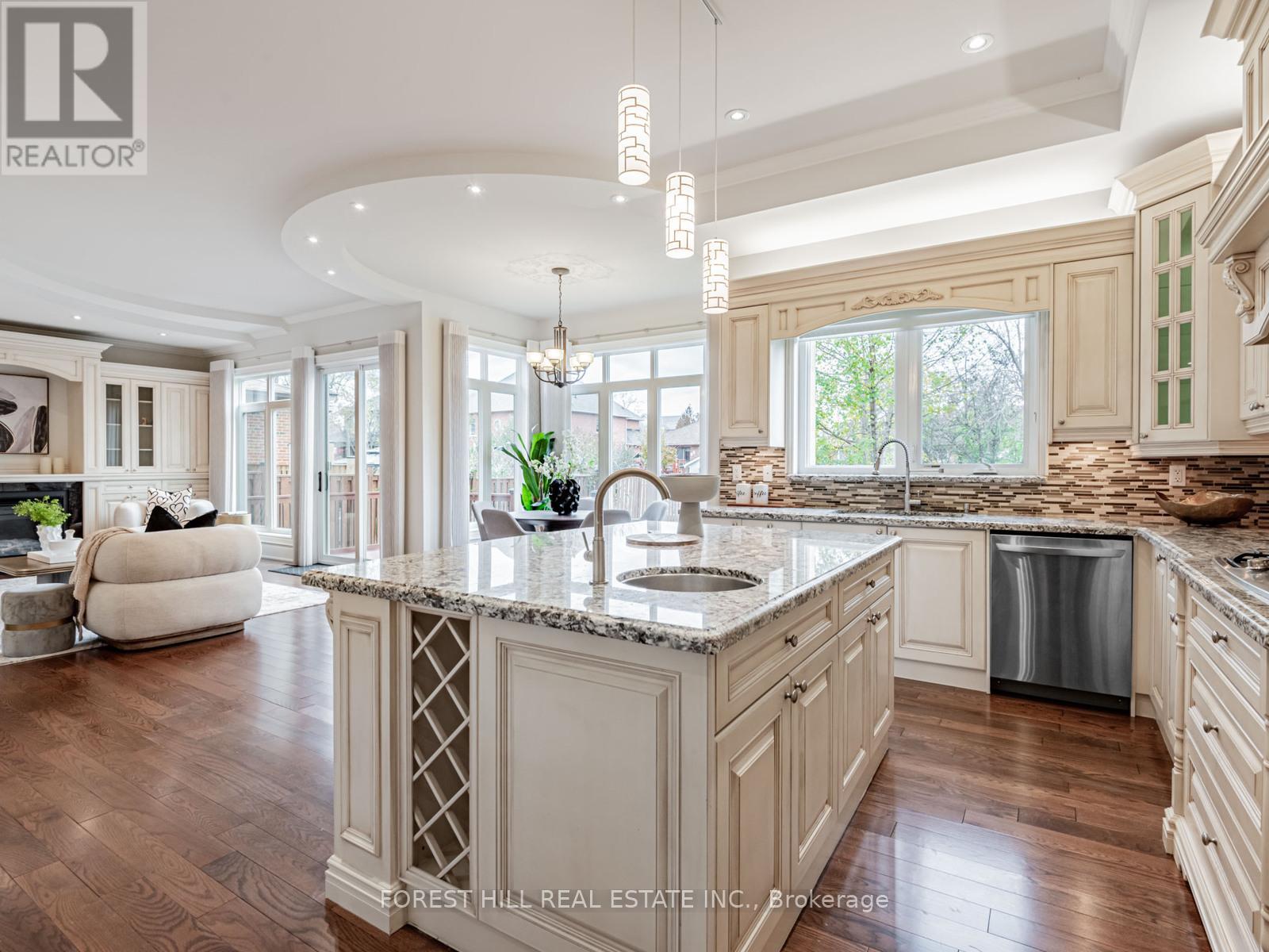 6 Terrace Avenue, Toronto, Ontario  M2R 1E9 - Photo 13 - C12608778