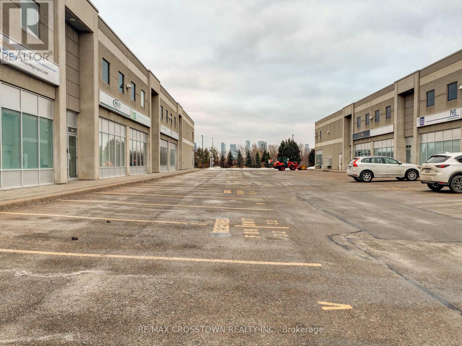 32&33 - 411 Four Valley Drive, Vaughan, Ontario  L4K 5Y8 - Photo 3 - N12609064