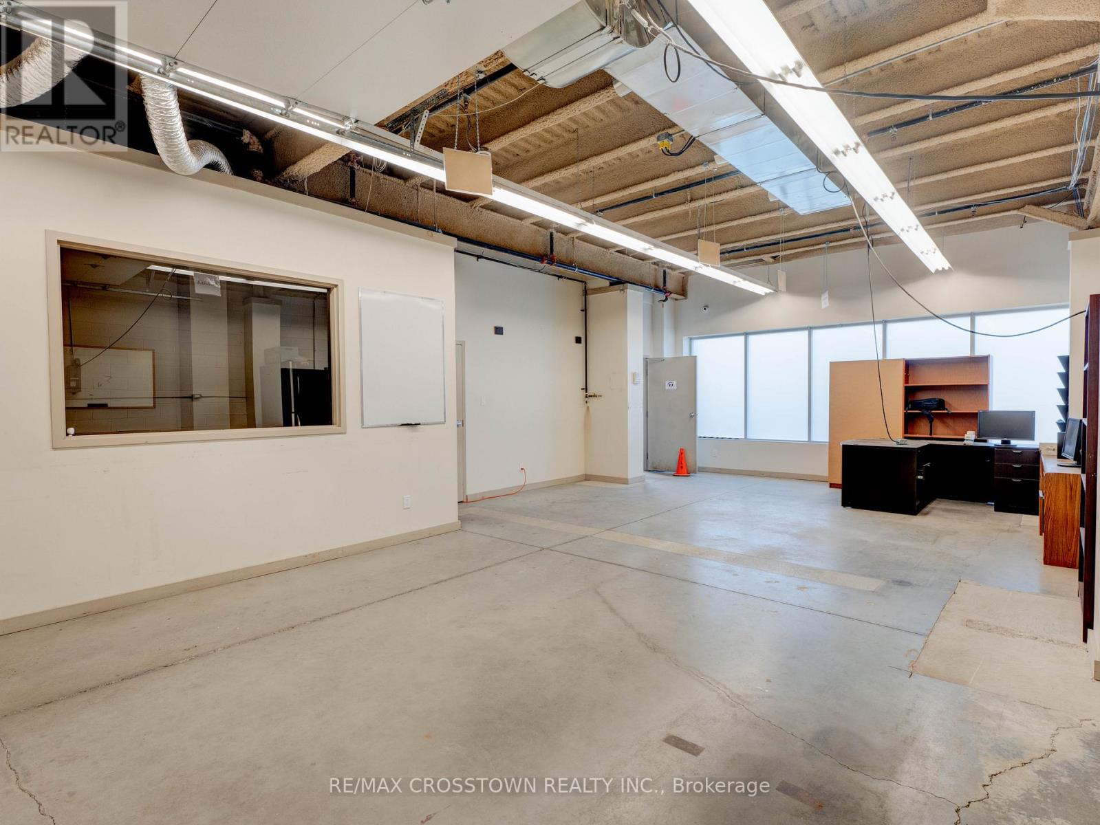 32&33 - 411 Four Valley Drive, Vaughan, Ontario  L4K 5Y8 - Photo 5 - N12609064