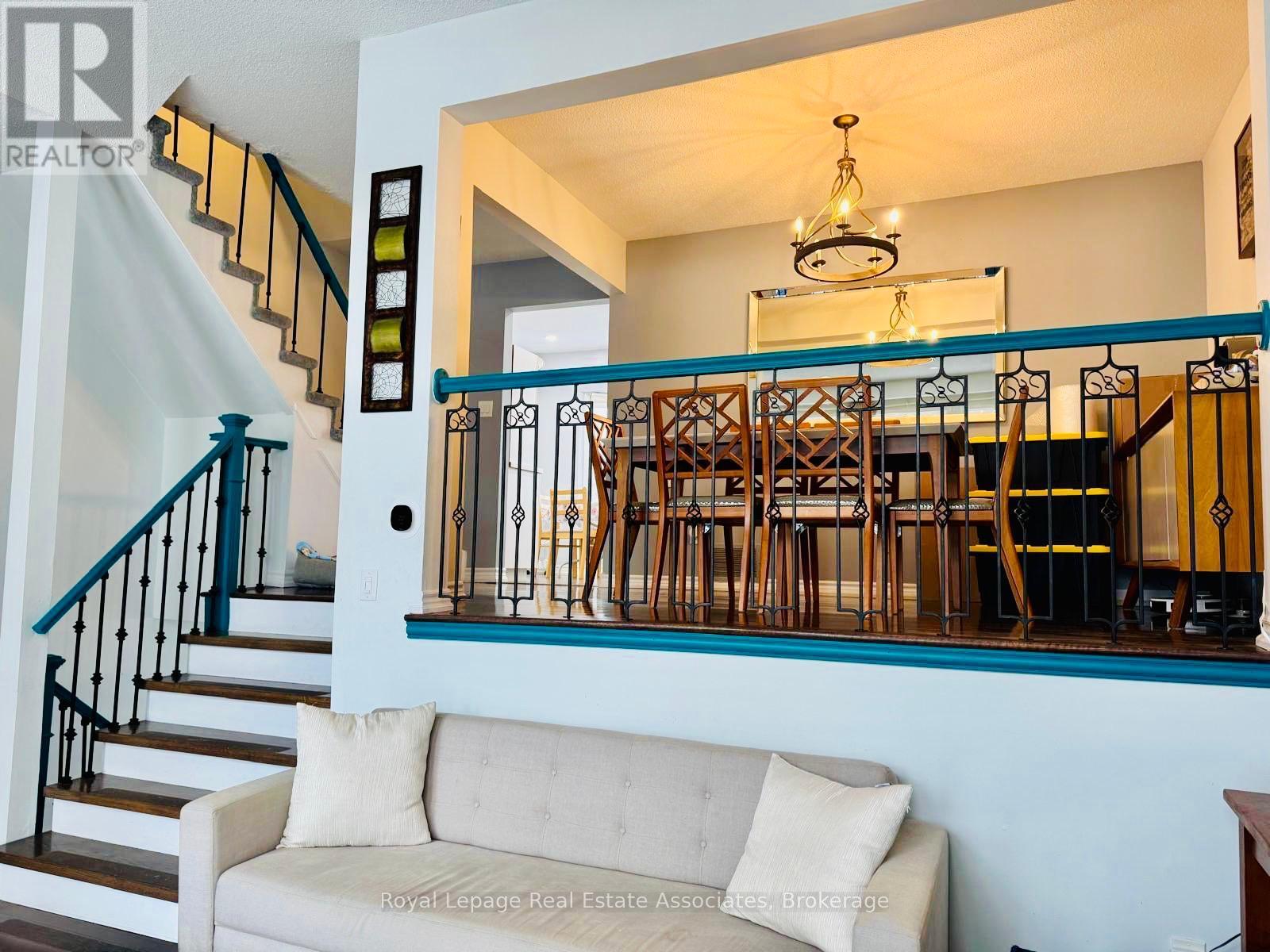 80 - 6780 Formentera Avenue, Mississauga, Ontario  L5N 2L1 - Photo 2 - W12539946