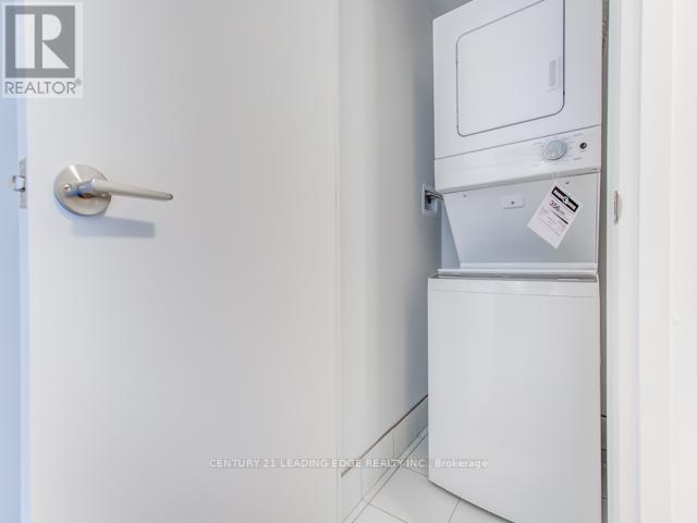 625 - 4800 Highway 7 Road, Vaughan (East Woodbridge), Ontario  L4L 1H8 - Photo 3 - N12609094