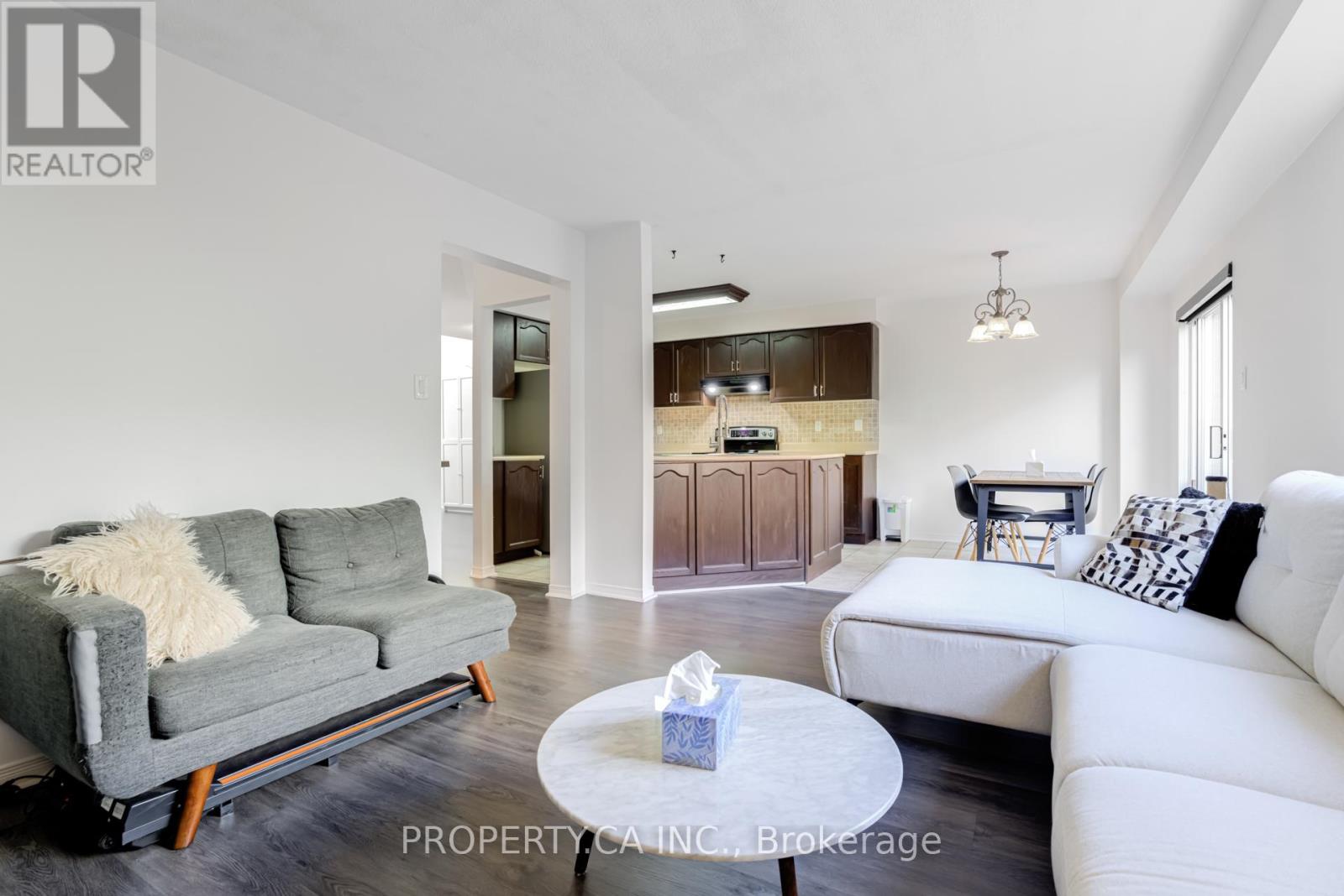 58 Glasgow Crescent, Georgina, Ontario  L4P 4B3 - Photo 10 - N12609096