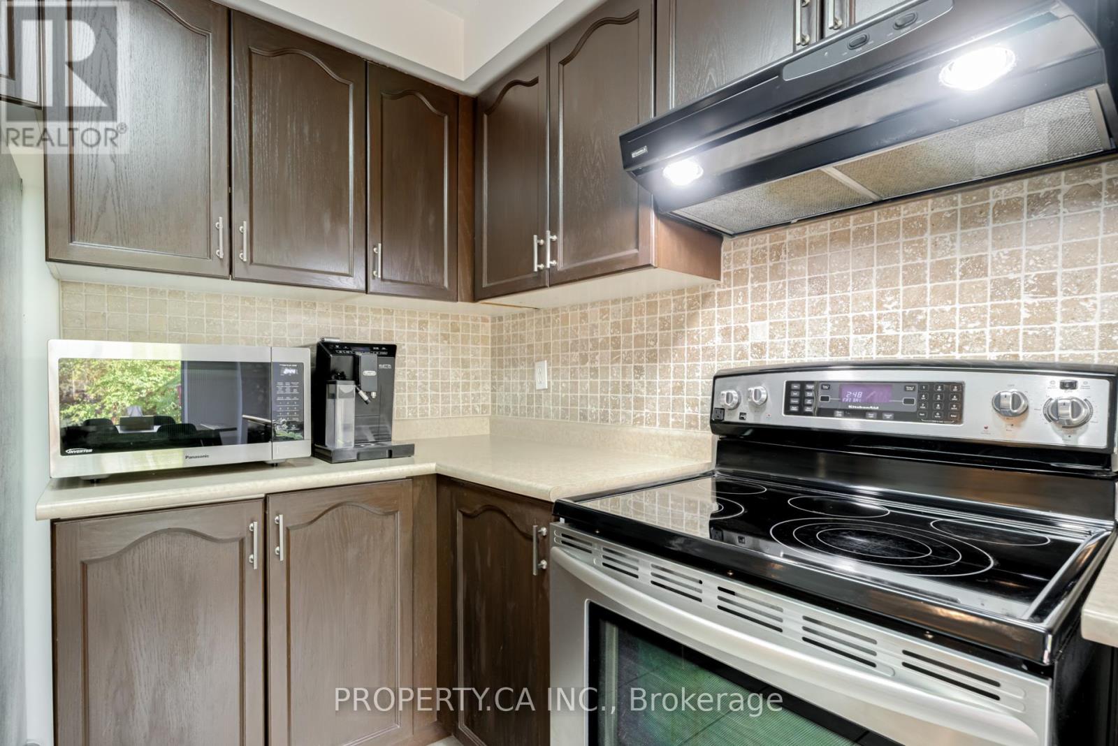 58 Glasgow Crescent, Georgina, Ontario  L4P 4B3 - Photo 16 - N12609096