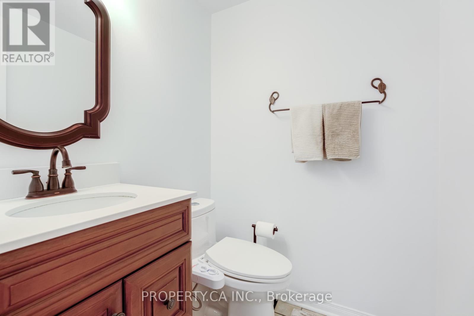 58 Glasgow Crescent, Georgina, Ontario  L4P 4B3 - Photo 18 - N12609096