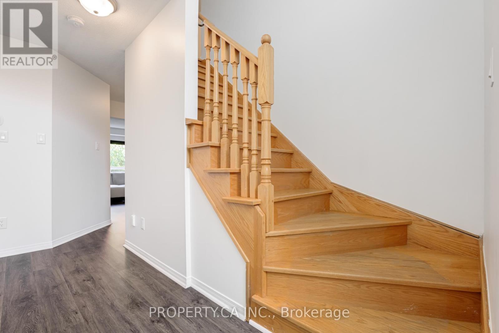 58 Glasgow Crescent, Georgina, Ontario  L4P 4B3 - Photo 19 - N12609096