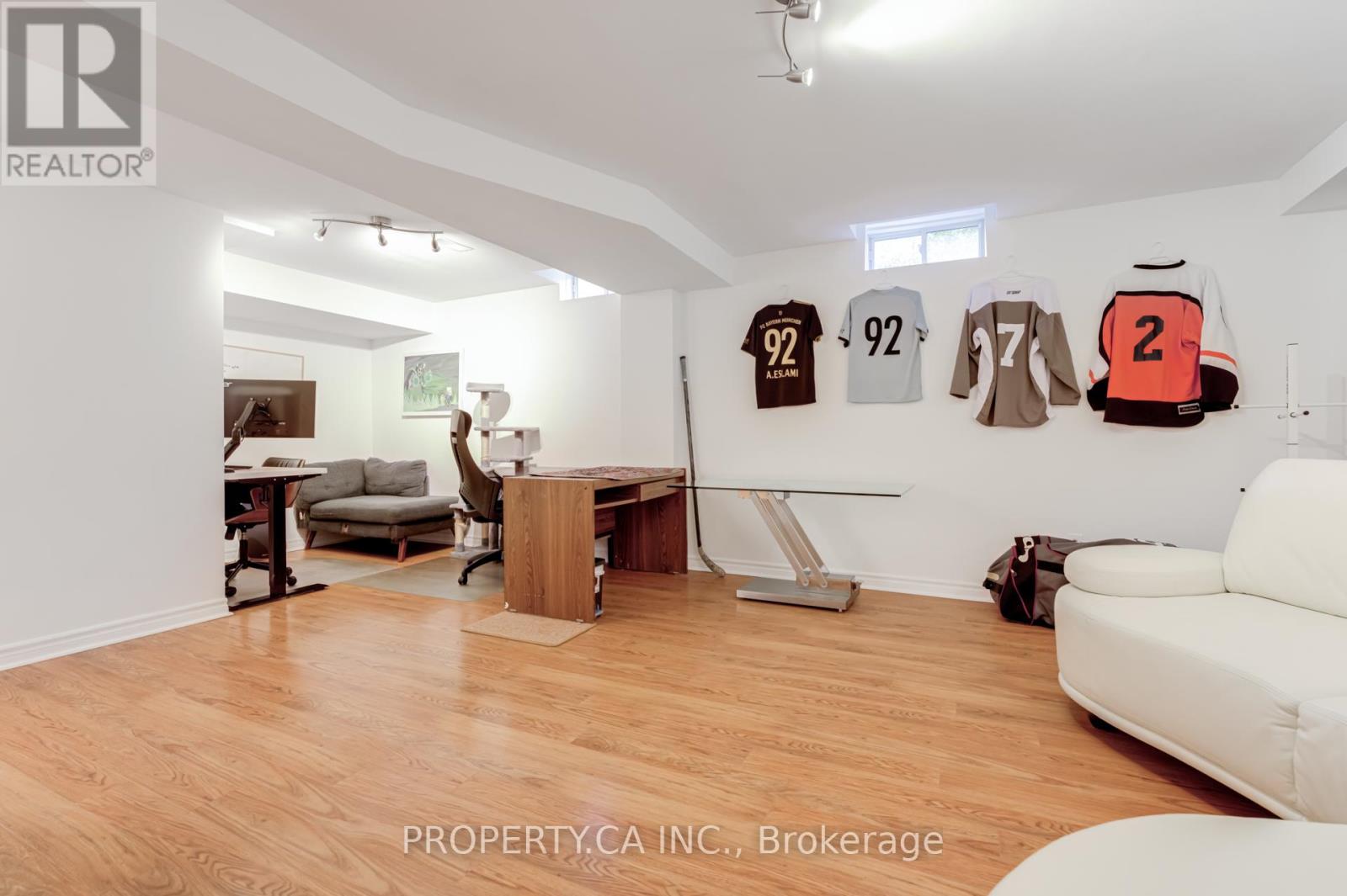 58 Glasgow Crescent, Georgina, Ontario  L4P 4B3 - Photo 34 - N12609096