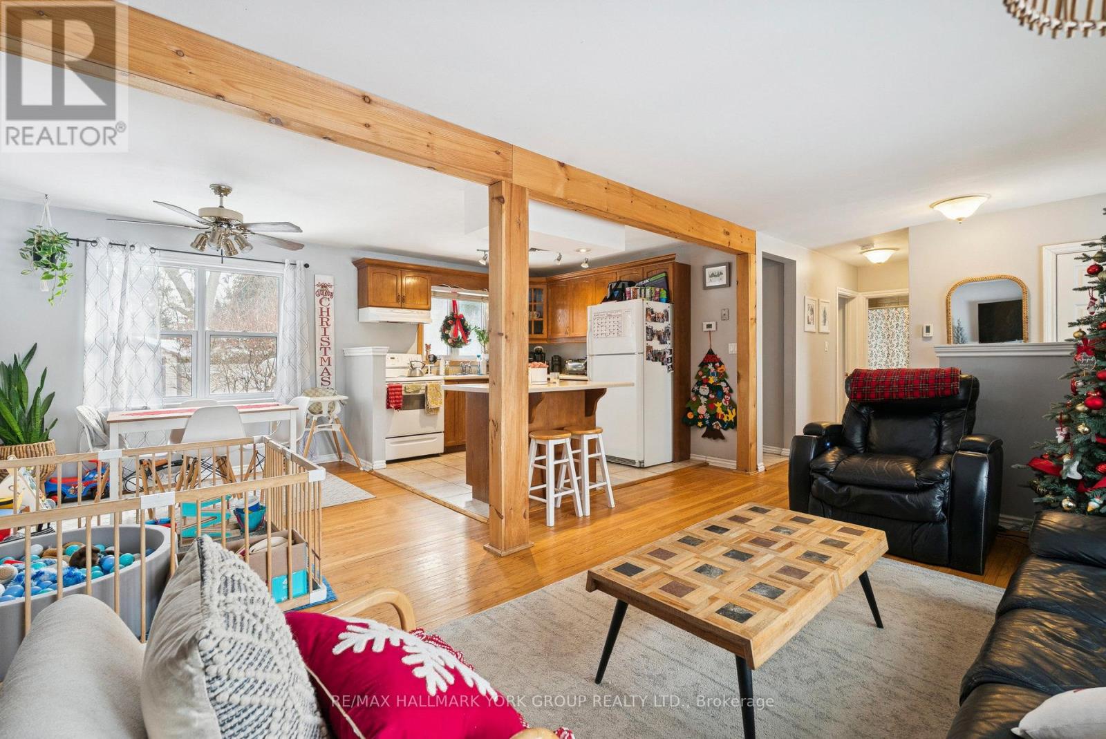 1 MIDDLE STREET, Georgina, Ontario