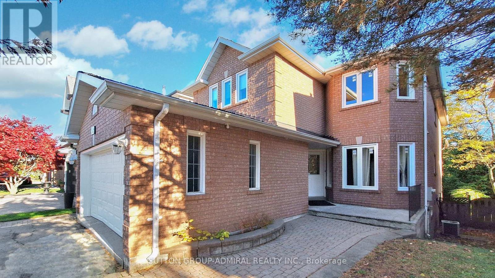 59 Springer Drive, Richmond Hill, Ontario  L4C 0G3 - Photo 2 - N12609192