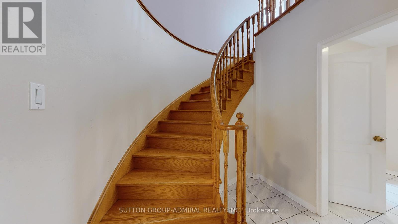 59 Springer Drive, Richmond Hill, Ontario  L4C 0G3 - Photo 30 - N12609192