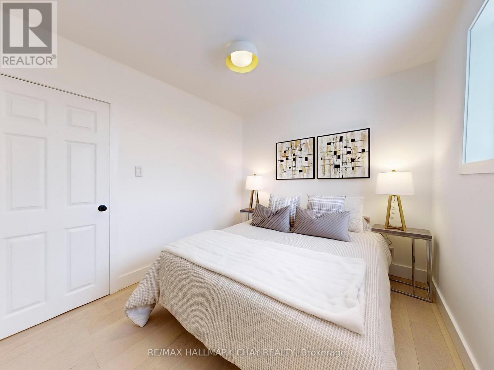 3 Davidson Road, Aurora, Ontario  L4G 2A9 - Photo 11 - N12609204