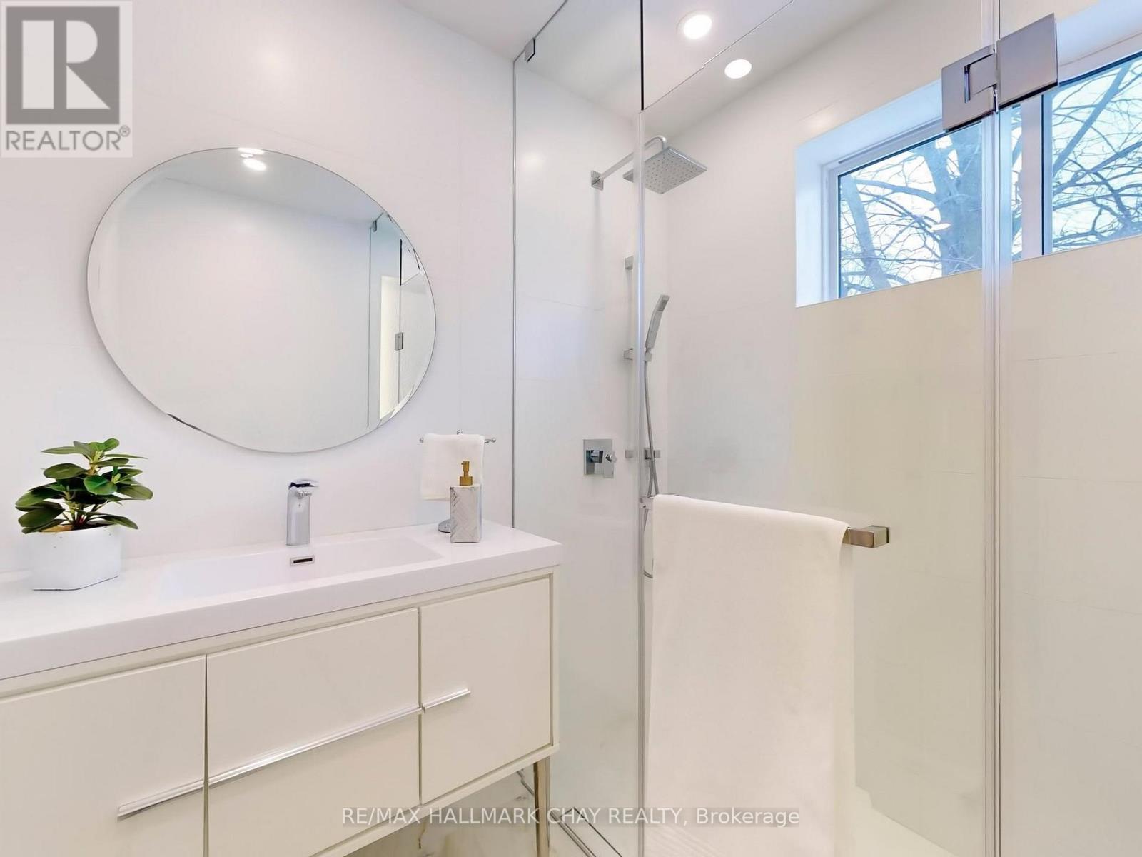 3 Davidson Road, Aurora, Ontario  L4G 2A9 - Photo 12 - N12609204