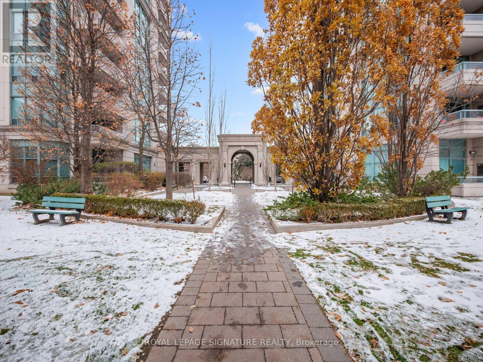 102 - 5 Emerald Lane, Vaughan (Crestwood-Springfarm-Yorkhill), Ontario  L4J 8P7 - Photo 31 - N12609216