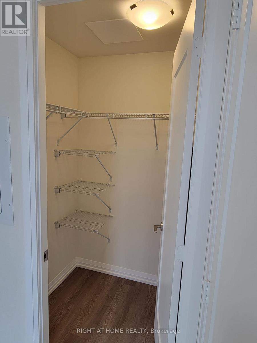 210 - 27 Korda Gate, Vaughan, Ontario  L4K 0P6 - Photo 14 - N12609218