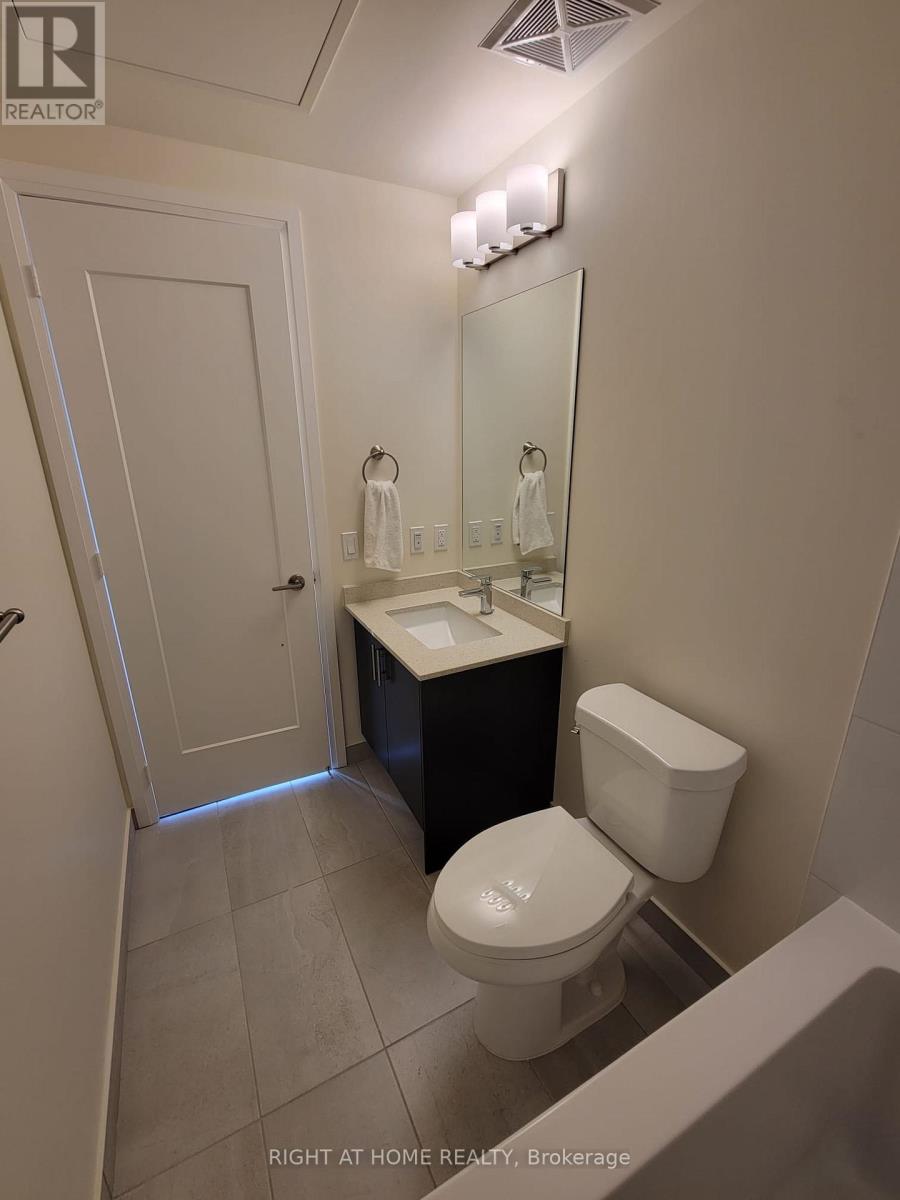 210 - 27 Korda Gate, Vaughan, Ontario  L4K 0P6 - Photo 15 - N12609218