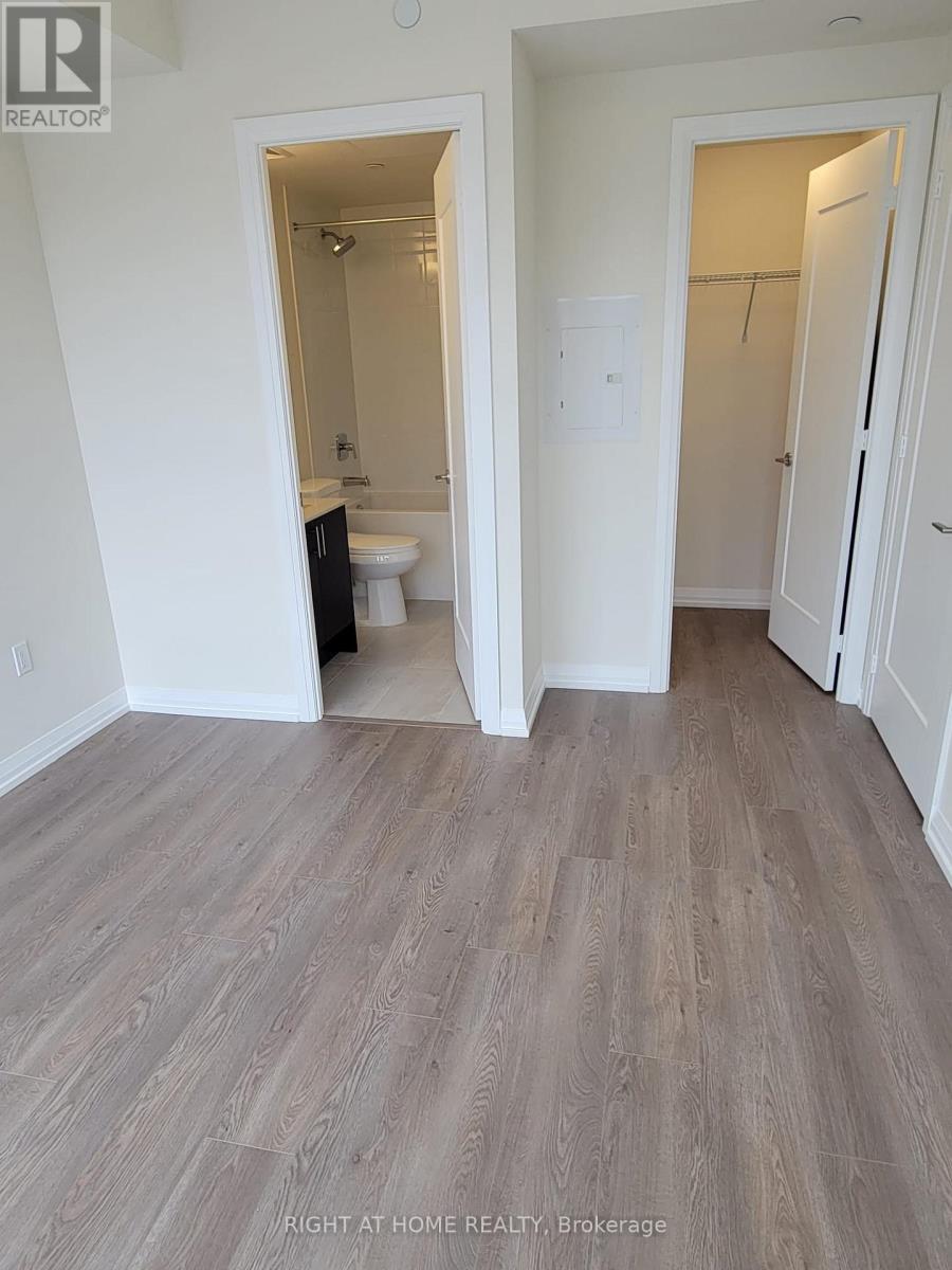 210 - 27 Korda Gate, Vaughan, Ontario  L4K 0P6 - Photo 17 - N12609218