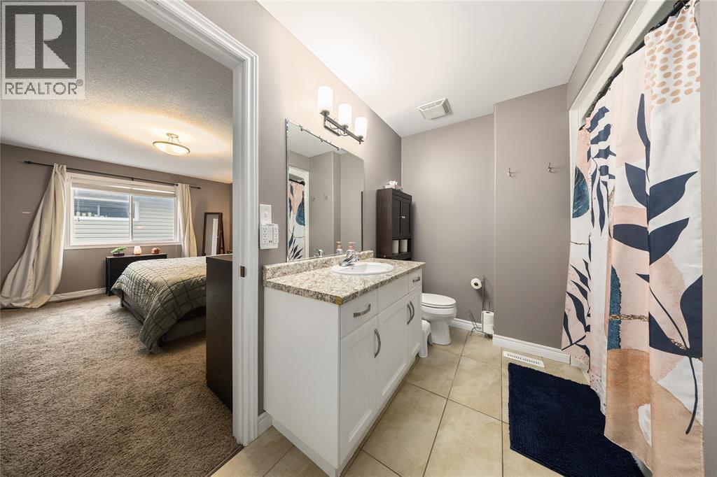 4015 Rosemount Drive, Petrolia, Ontario N0N 1R0 - Photo 21 - 25031183