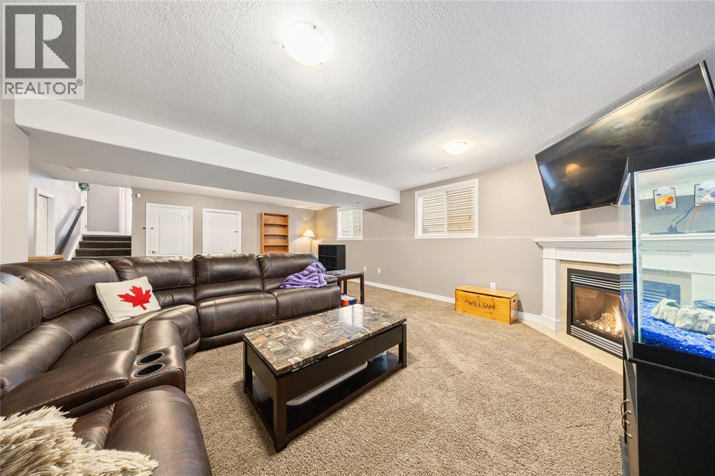 4015 Rosemount Drive, Petrolia, Ontario N0N 1R0 - Photo 24 - 25031183