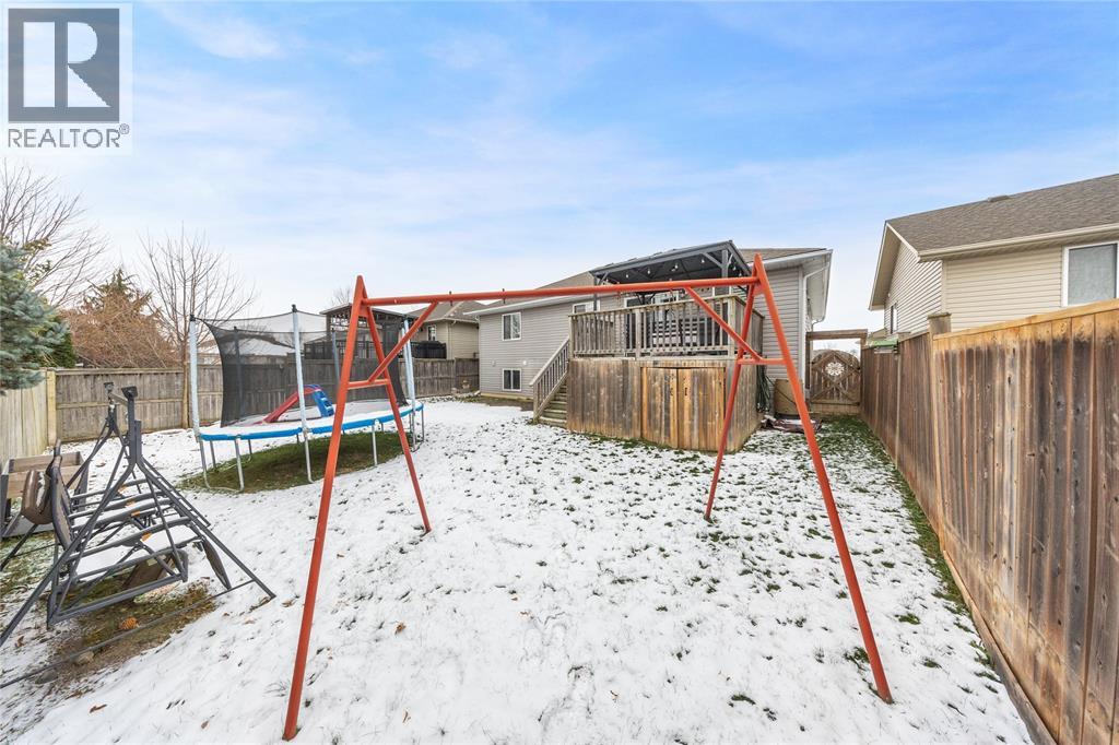 4015 Rosemount Drive, Petrolia, Ontario N0N 1R0 - Photo 31 - 25031183