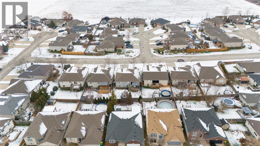 4015 Rosemount Drive, Petrolia, Ontario N0N 1R0 - Photo 36 - 25031183