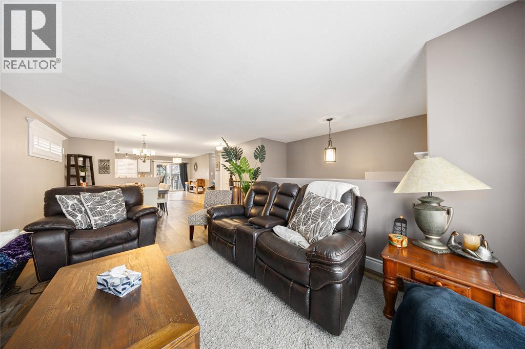 4015 Rosemount Drive, Petrolia, Ontario N0N 1R0 - Photo 9 - 25031183