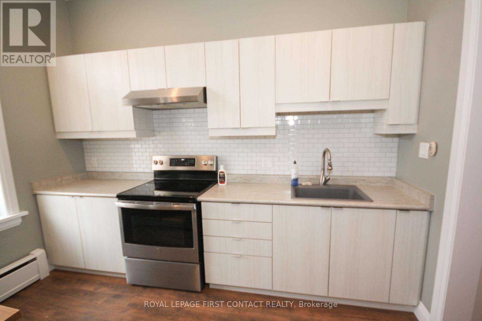 1 - 19 Peter Street S, Orillia, Ontario  L3V 5A8 - Photo 4 - S12609154