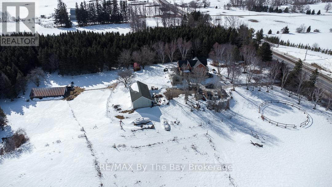 2553 County 42 Road, Clearview, Ontario  L0M 1S0 - Photo 31 - S12506144