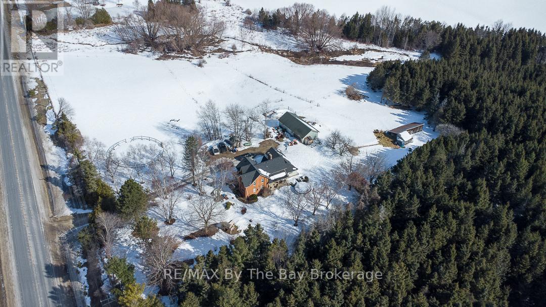 2553 County 42 Road, Clearview, Ontario  L0M 1S0 - Photo 8 - S12506144