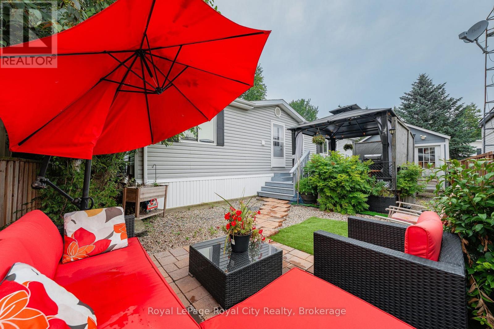 6 Water (Pvt) Street, Puslinch, Ontario N1H 6H9 - Photo 35 - X12422338