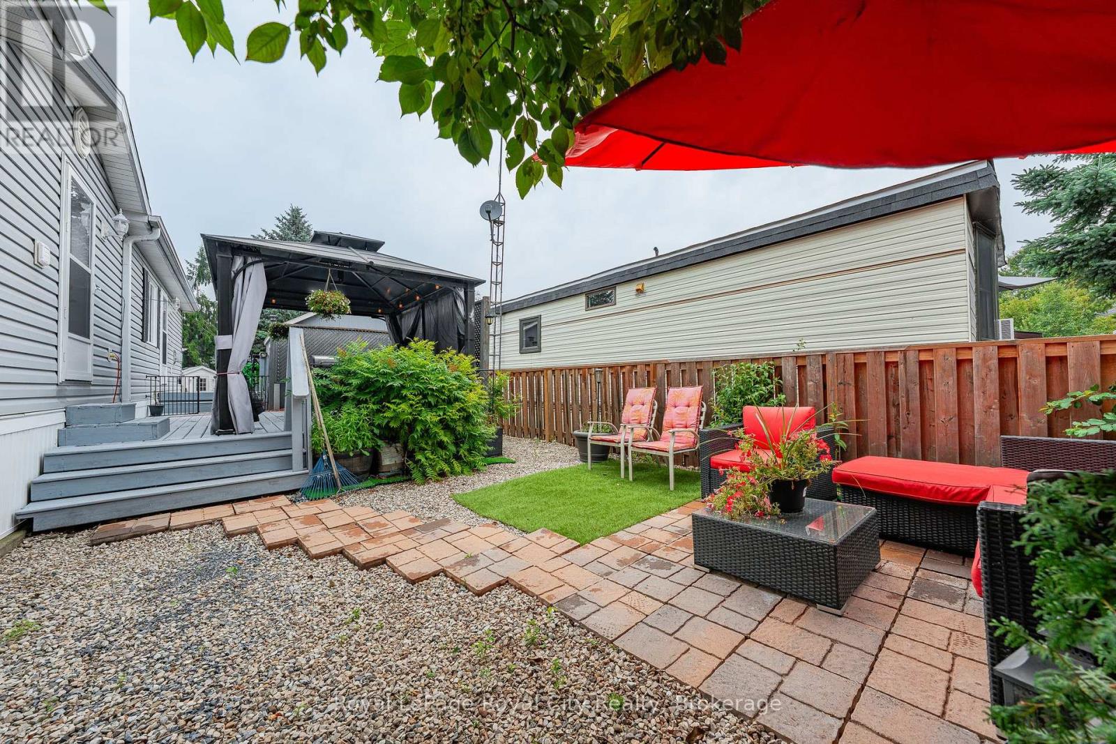 6 Water (Pvt) Street, Puslinch, Ontario N1H 6H9 - Photo 36 - X12422338