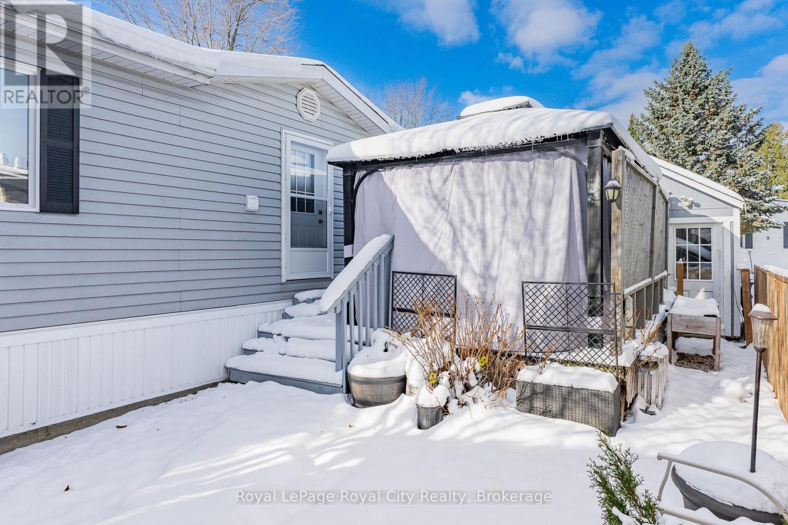 6 Water (Pvt) Street, Puslinch, Ontario N1H 6H9 - Photo 28 - X12422338