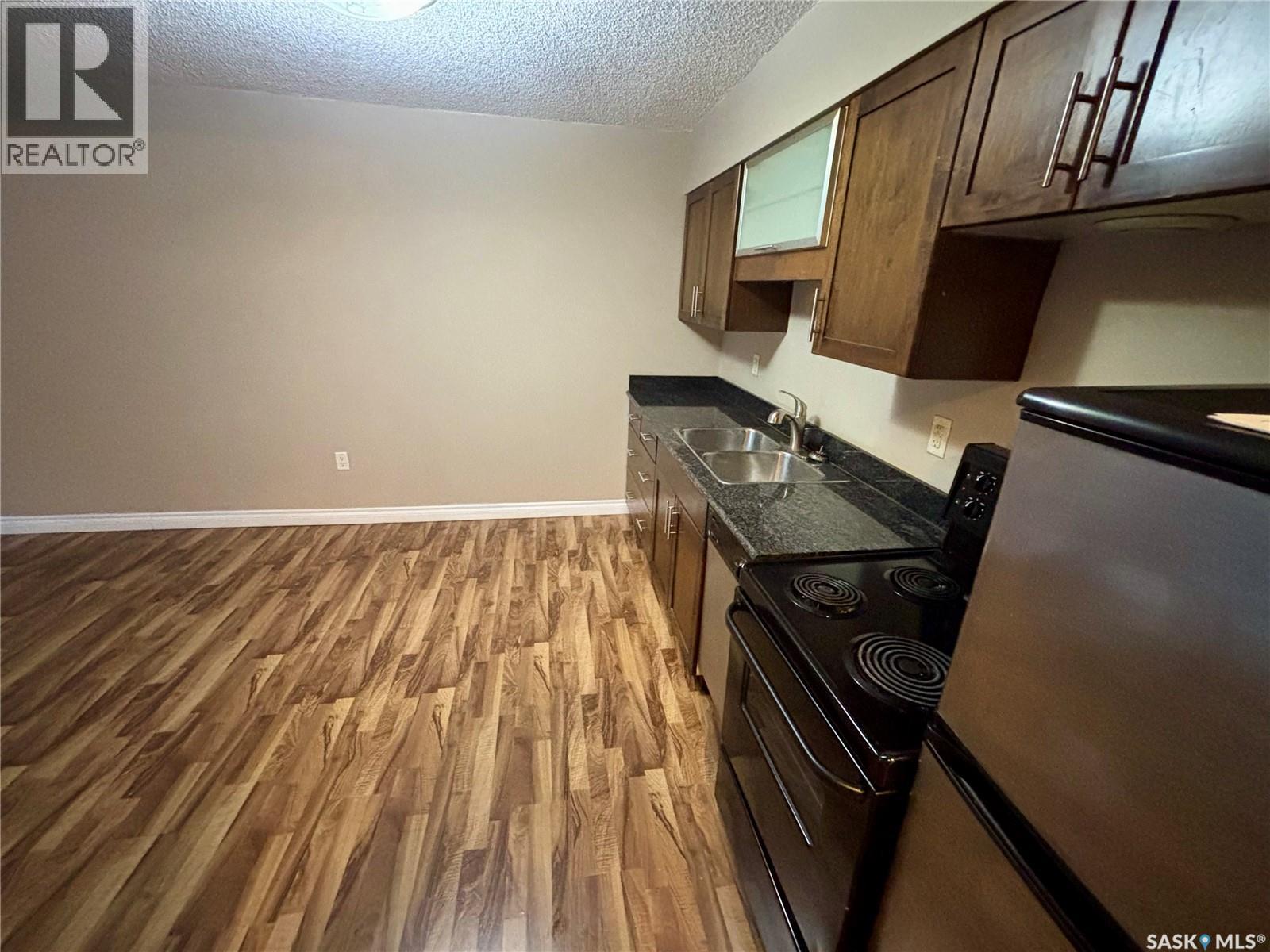 10 104 104th Street W, Saskatoon, Saskatchewan  S7N 1M8 - Photo 3 - SK025327