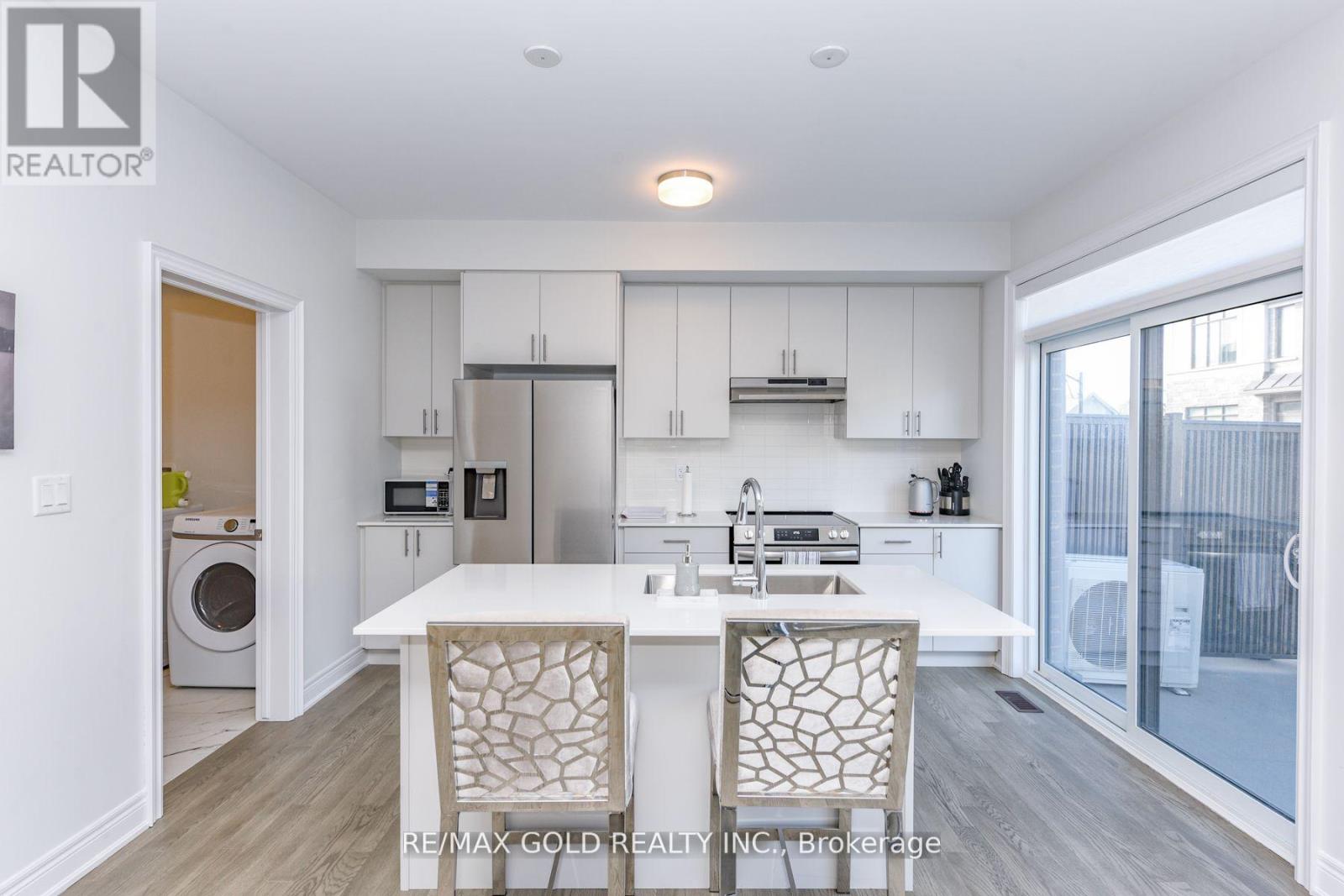 2733 Westoak Trail, Oakville, Ontario  L6M 5T1 - Photo 15 - W12609120