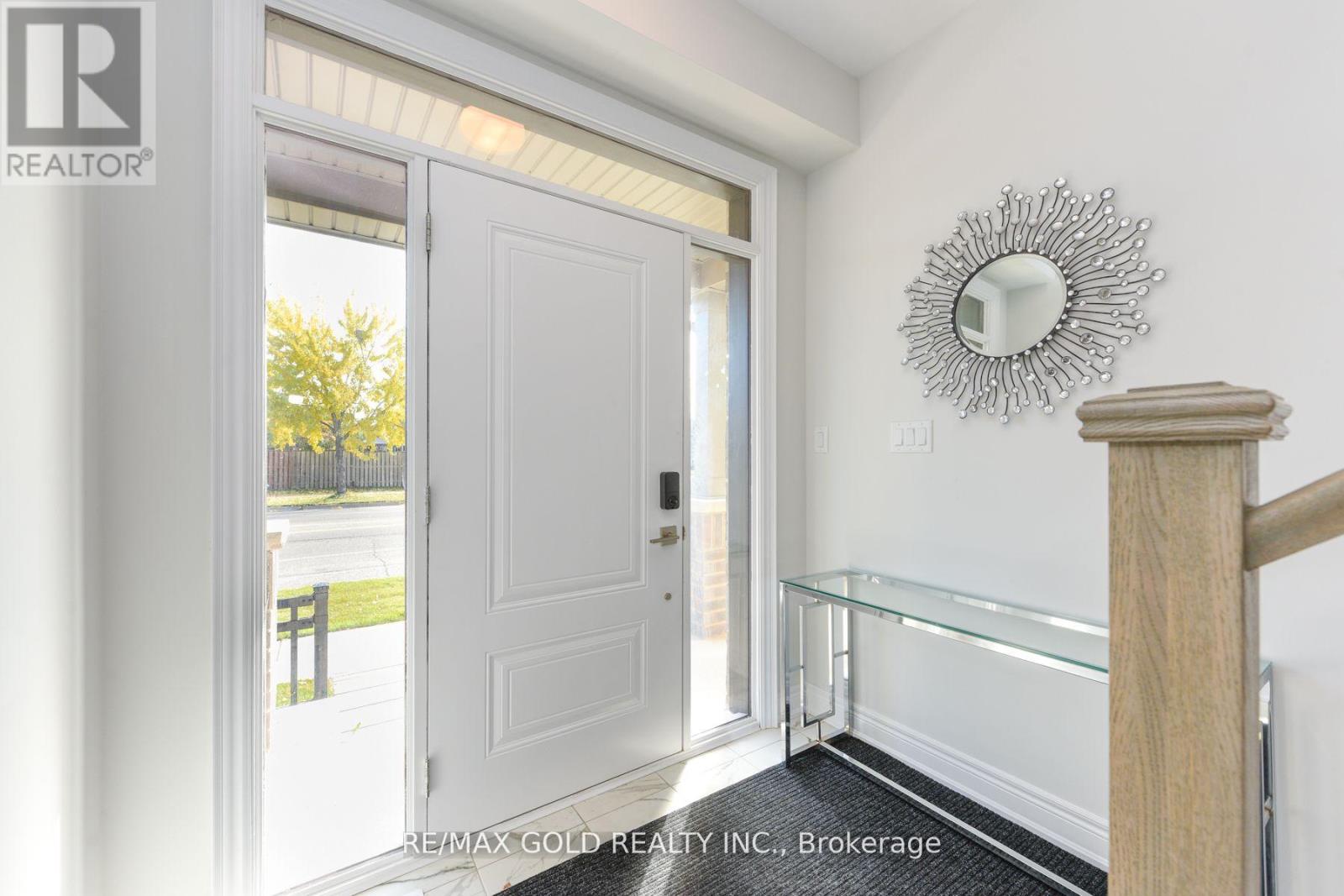 2733 Westoak Trail, Oakville, Ontario  L6M 5T1 - Photo 4 - W12609120