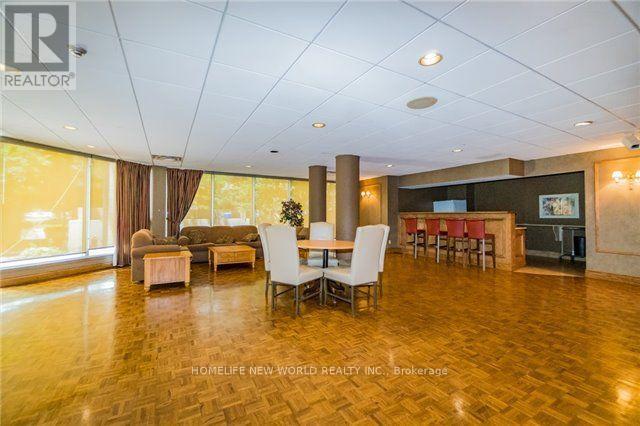 2210 - 350 Webb Drive, Mississauga, Ontario  L5B 3W4 - Photo 2 - W12609170