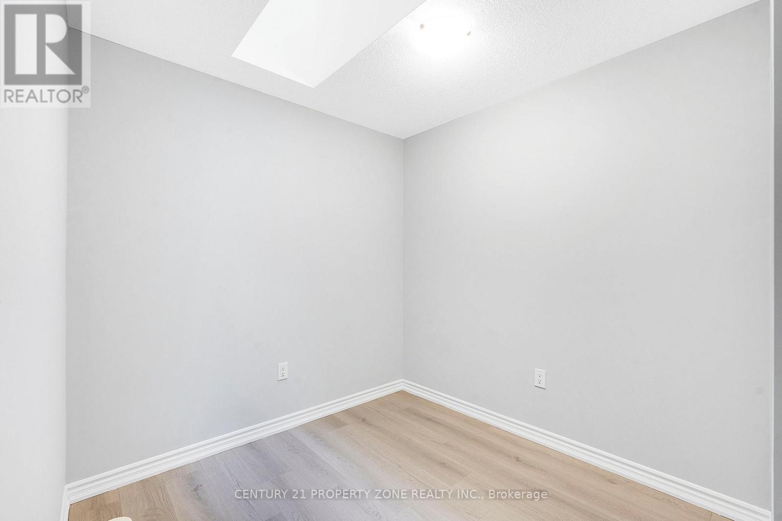 20-71 Springdale Avenue, Caledon, Ontario  L7C 4L6 - Photo 33 - W12609200