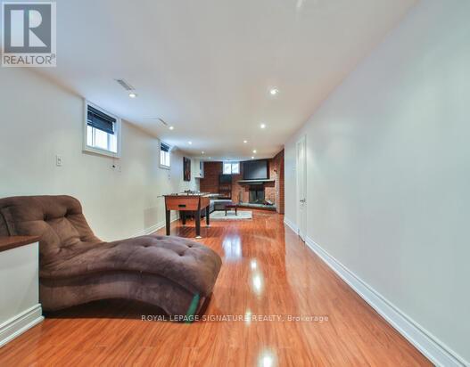 Lower - 943 Blairholm Avenue, Mississauga (Erindale), Ontario  L5C 1G5 - Photo 3 - W12609228