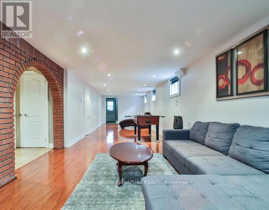 Lower - 943 Blairholm Avenue, Mississauga (Erindale), Ontario  L5C 1G5 - Photo 4 - W12609228