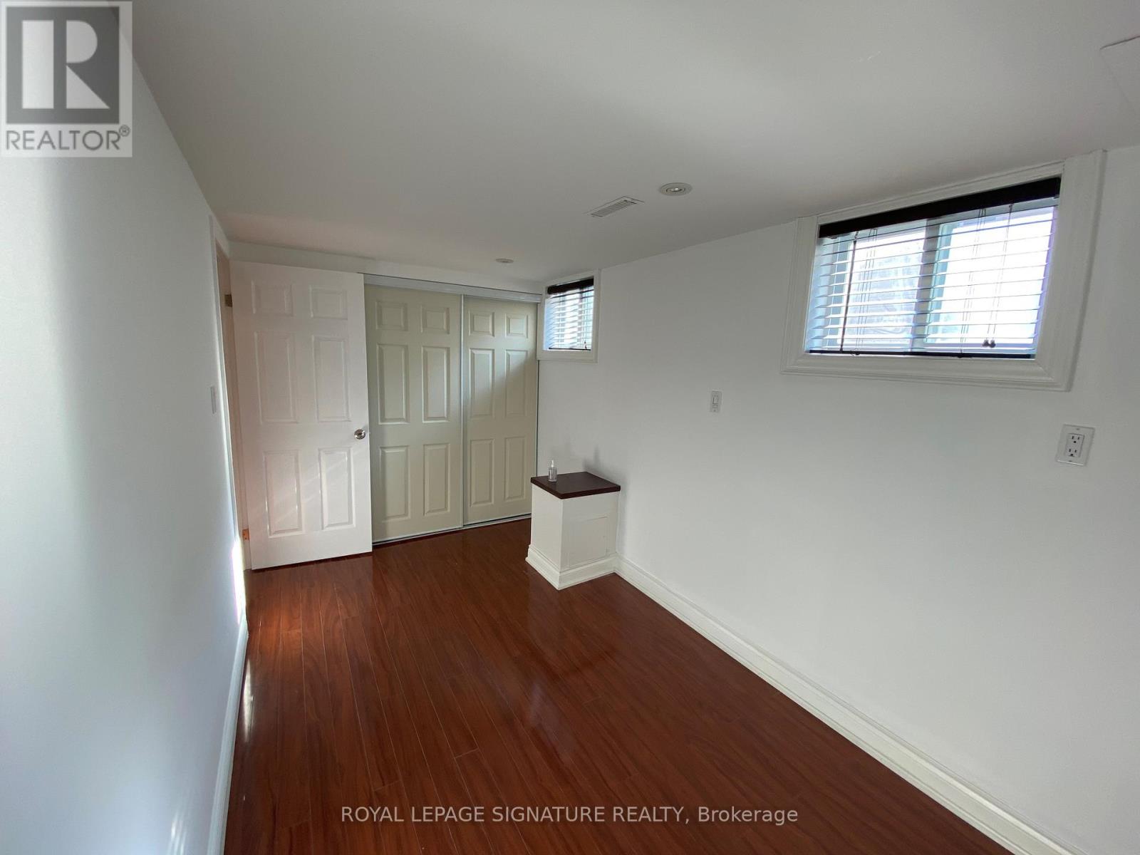 Lower - 943 Blairholm Avenue, Mississauga (Erindale), Ontario  L5C 1G5 - Photo 9 - W12609228