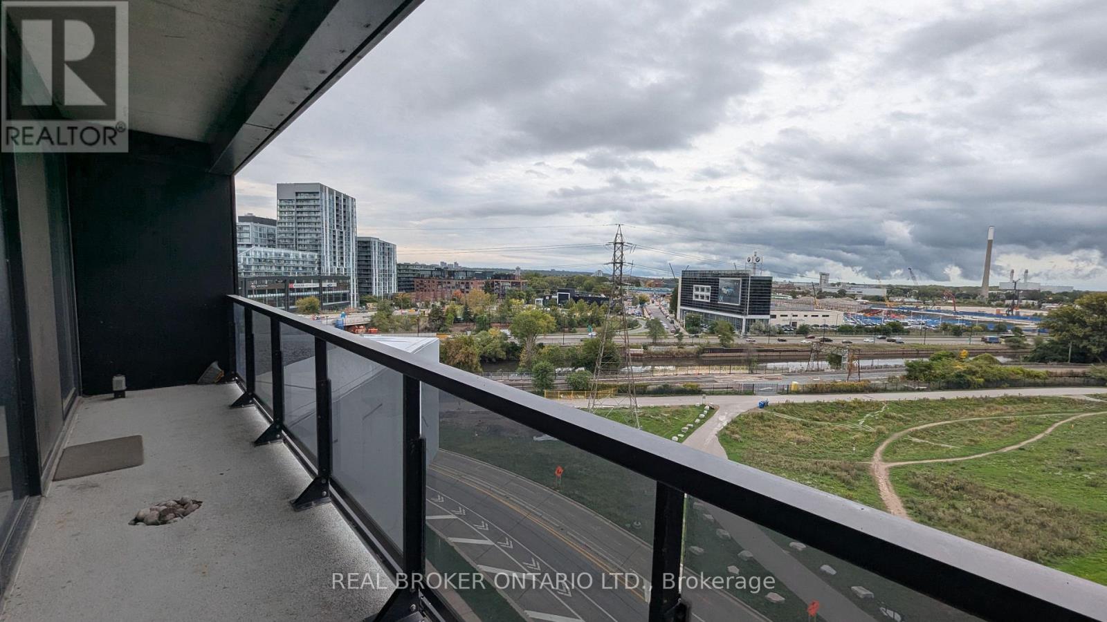 817 - 170 Bayview Avenue, Toronto (Moss Park), Ontario  M5A 0M4 - Photo 15 - C12455497