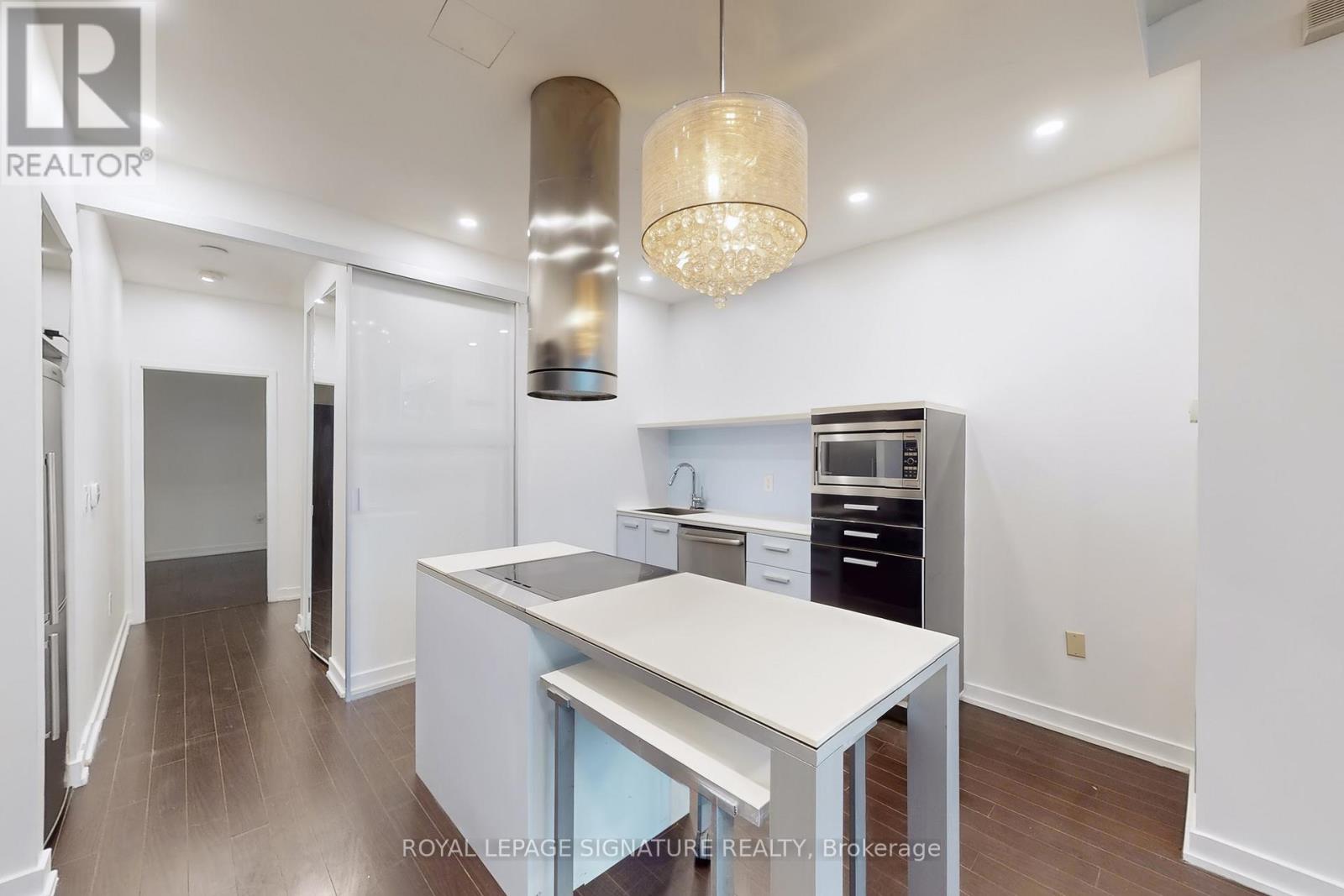 G07 - 38 Dan Leckie Way, Toronto (Waterfront Communities), Ontario  M5V 2V9 - Photo 10 - C12609118