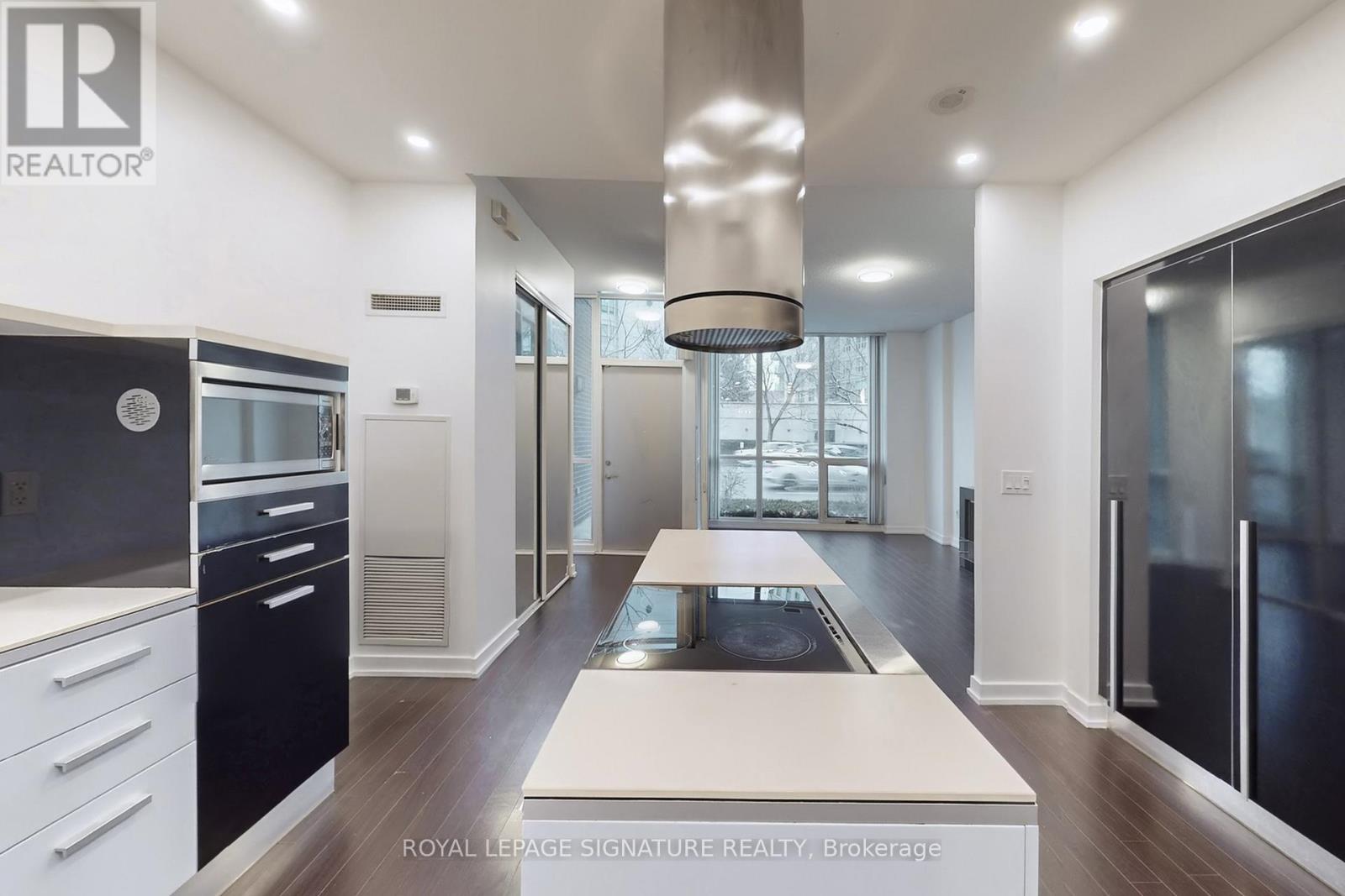 G07 - 38 Dan Leckie Way, Toronto (Waterfront Communities), Ontario  M5V 2V9 - Photo 13 - C12609118