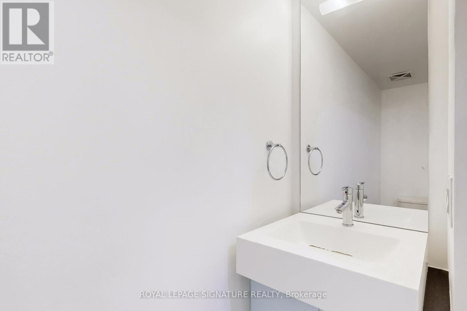 G07 - 38 Dan Leckie Way, Toronto (Waterfront Communities), Ontario  M5V 2V9 - Photo 35 - C12609118