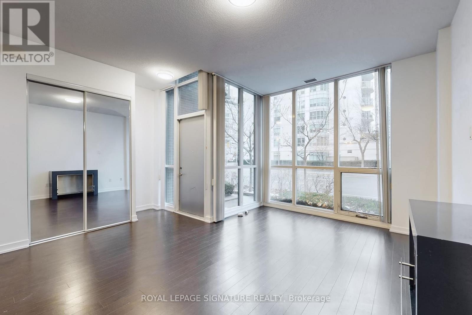 G07 - 38 Dan Leckie Way, Toronto (Waterfront Communities), Ontario  M5V 2V9 - Photo 5 - C12609118