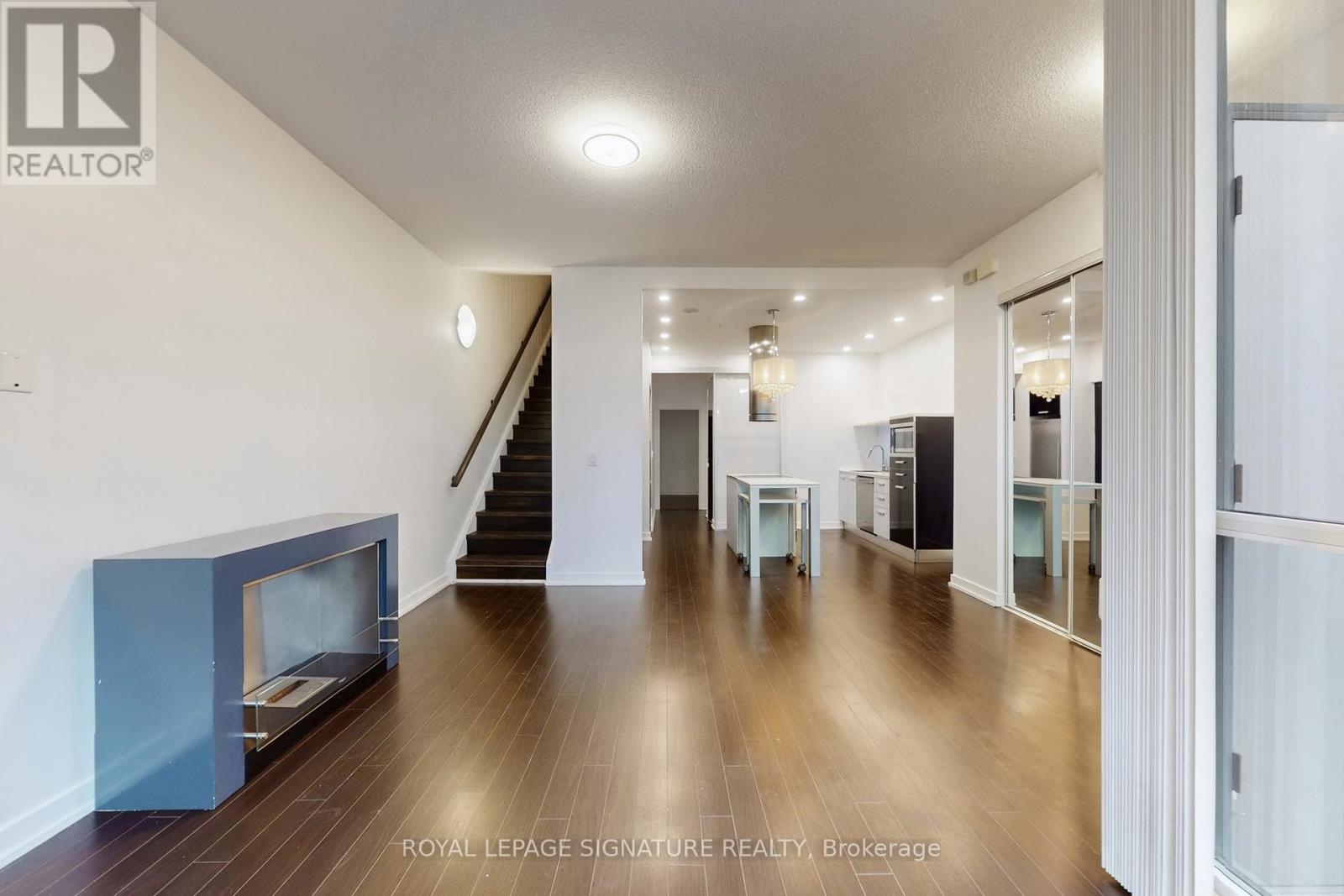 G07 - 38 Dan Leckie Way, Toronto (Waterfront Communities), Ontario  M5V 2V9 - Photo 7 - C12609118