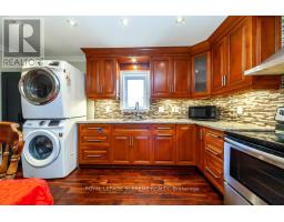 529 ROGERS ROAD, Toronto, Ontario