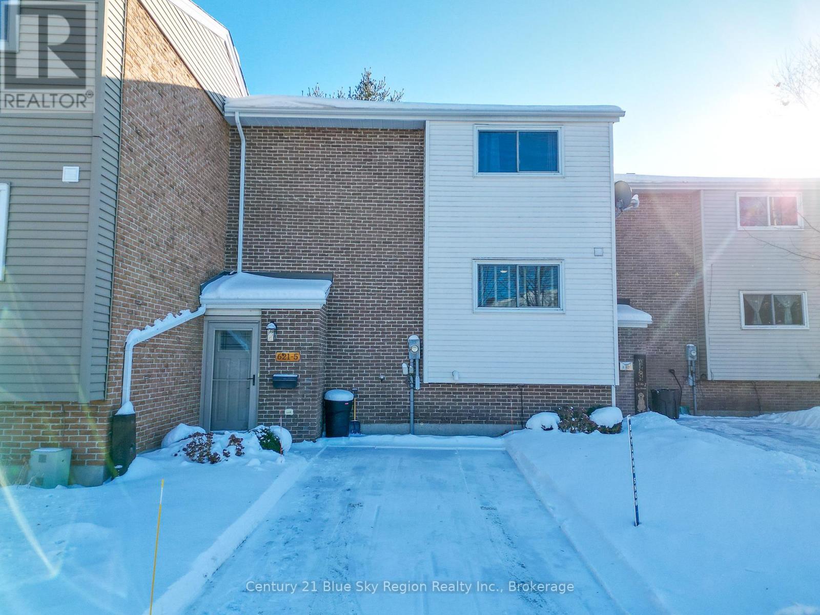 5 - 621 Gormanville Road, North Bay (West End), Ontario  P1B 8N9 - Photo 1 - X12609312