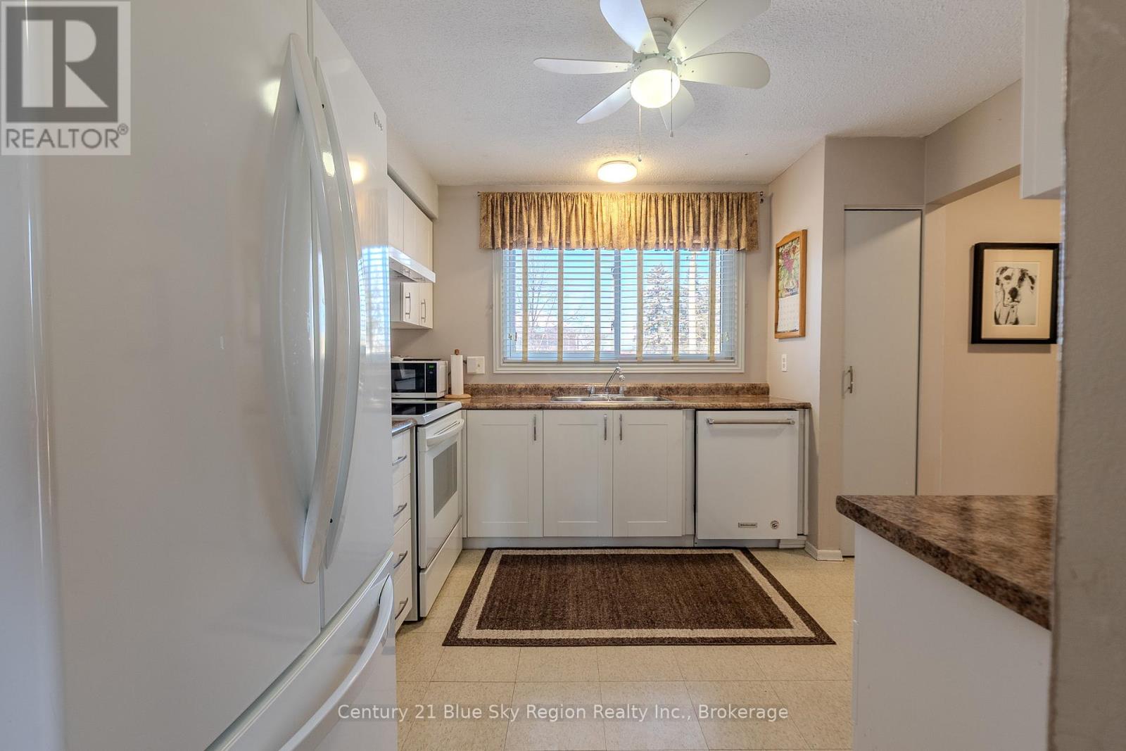 5 - 621 Gormanville Road, North Bay (West End), Ontario  P1B 8N9 - Photo 4 - X12609312